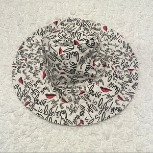 DVF bucket hat